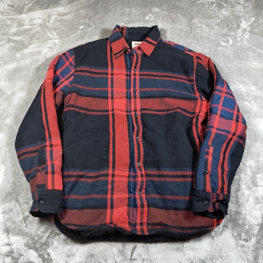 Levis Shacket Mens Medium Red Black Plaid‎ Sherpa Lined Jacket Shirt Outdoor